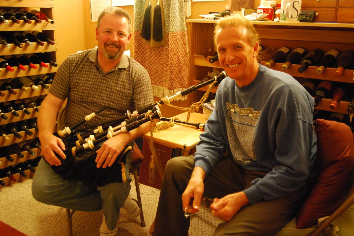 Basking in the long notes: "It is an oral tradition," master artist Ian Whitelaw asserts about Scottish Highland Piobaireachd bagpipe music.  "The master sits with the apprentice and that’s the way they always did it."  Whitelaw (right) lives by his word in a lesson with apprentice Earl Braten in a home studio in San Francisco.