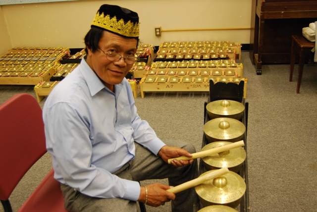 NEA Heritage Fellow Danny Kalanduyan will lead the Palabuniyan Kulintang Ensemble in performances of kulintang music, a music played on tuned gongs indigenous to the Mindanao region of the southern Philippines.