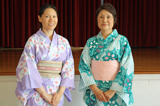 Master artist, Kimisen Katada (Mariko Watabe) and her apprentice Amy Smith are current (2015) participants in ACTA’s Apprenticeship Program working in the Japanese Hayashi classical percussion tradition.