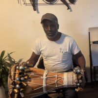 Playing batá