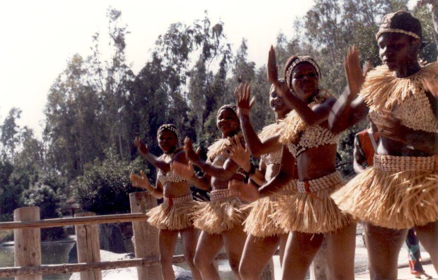 traditional african dancing