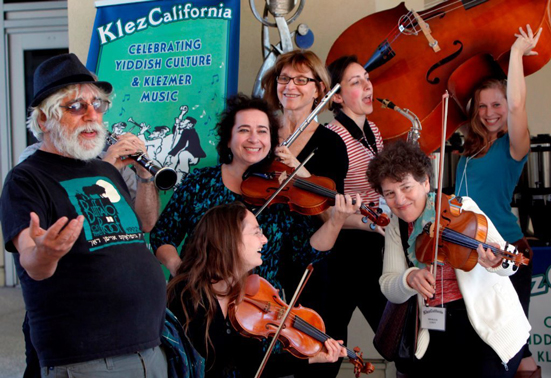 Participants at KlezCalifornia's annual Yiddish Culture Festival (Photo courtesy of KlezCalifornia)