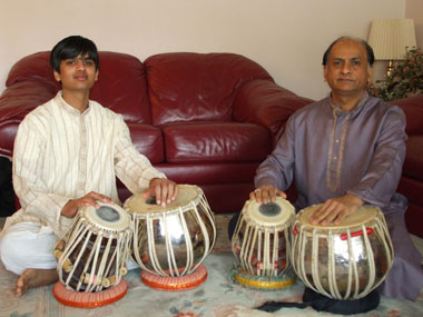 Master artist Arshad Syed (right) and his 2008 apprentice Vikas Yendluri.